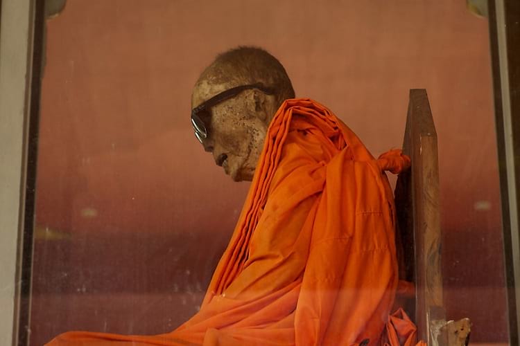 Loung Pordaeng, the mummified monk.