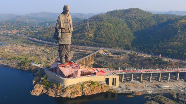 Birds eye view of the statue of Unity